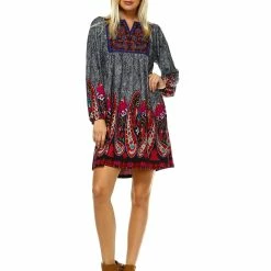 White Mark Clothing Dresses Embroidered Shift Sweater Dress